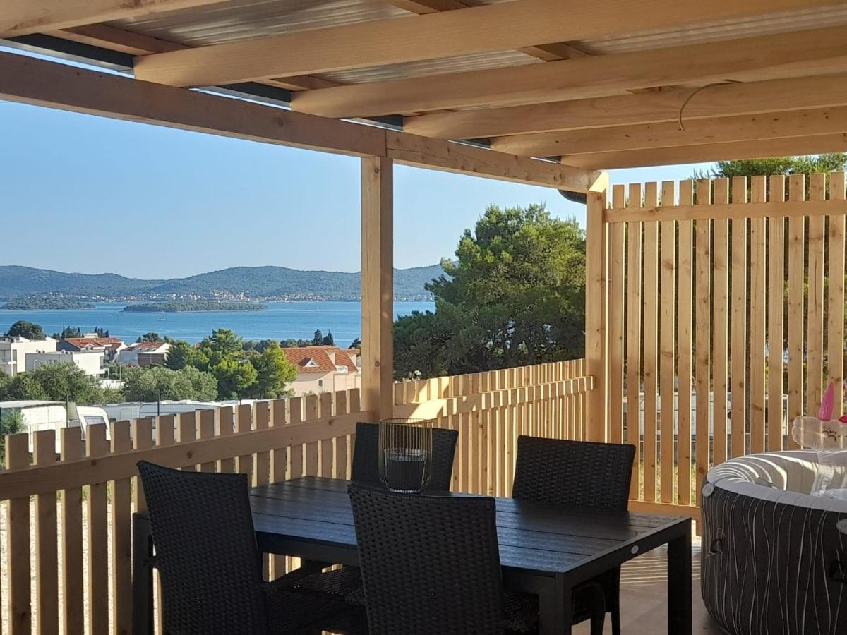 Tiny House Lily With Jacuzzi Apartment Sveti Filip i Jakov Luaran gambar