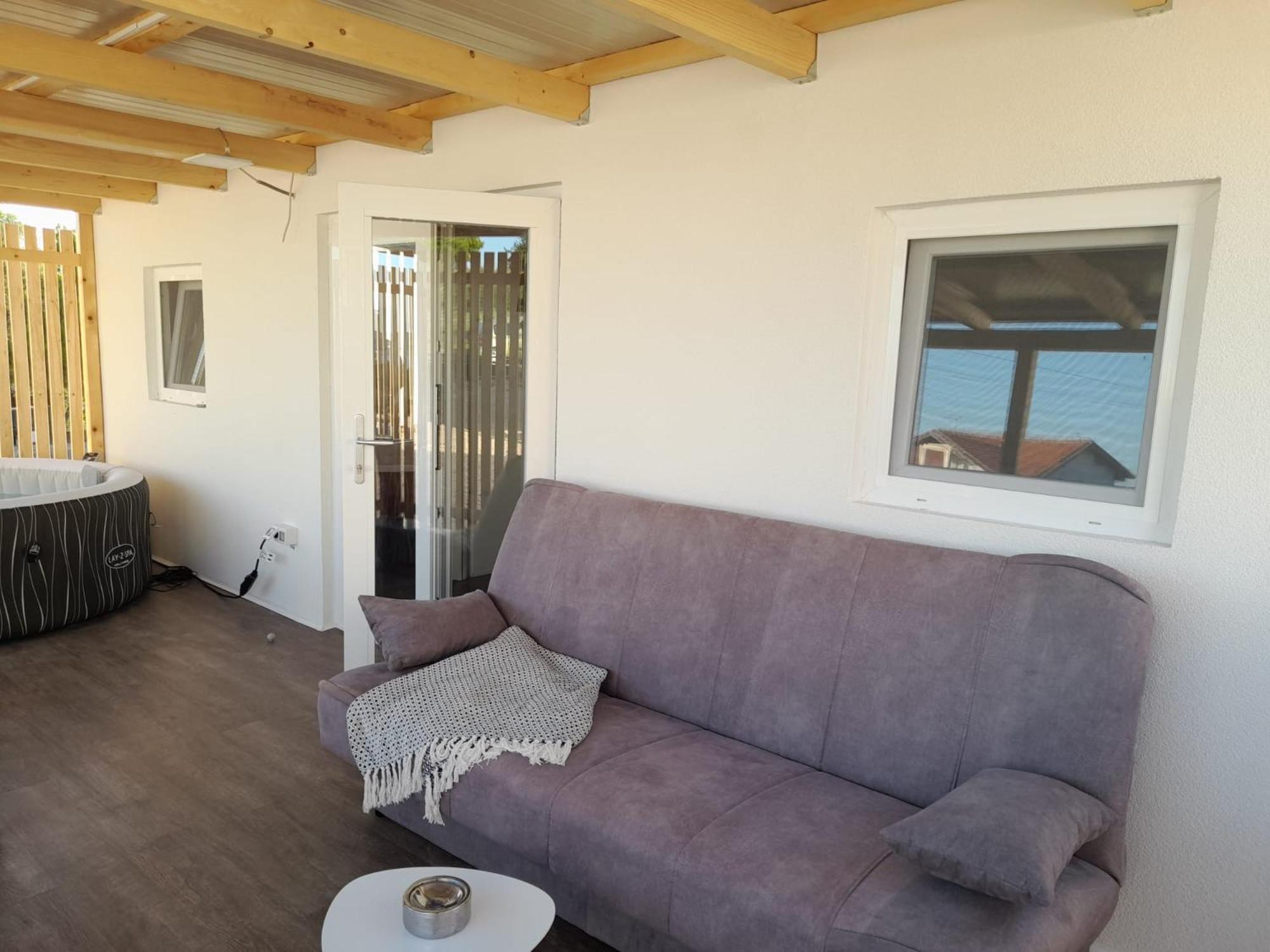 Tiny House Lily With Jacuzzi Apartment Sveti Filip i Jakov Luaran gambar